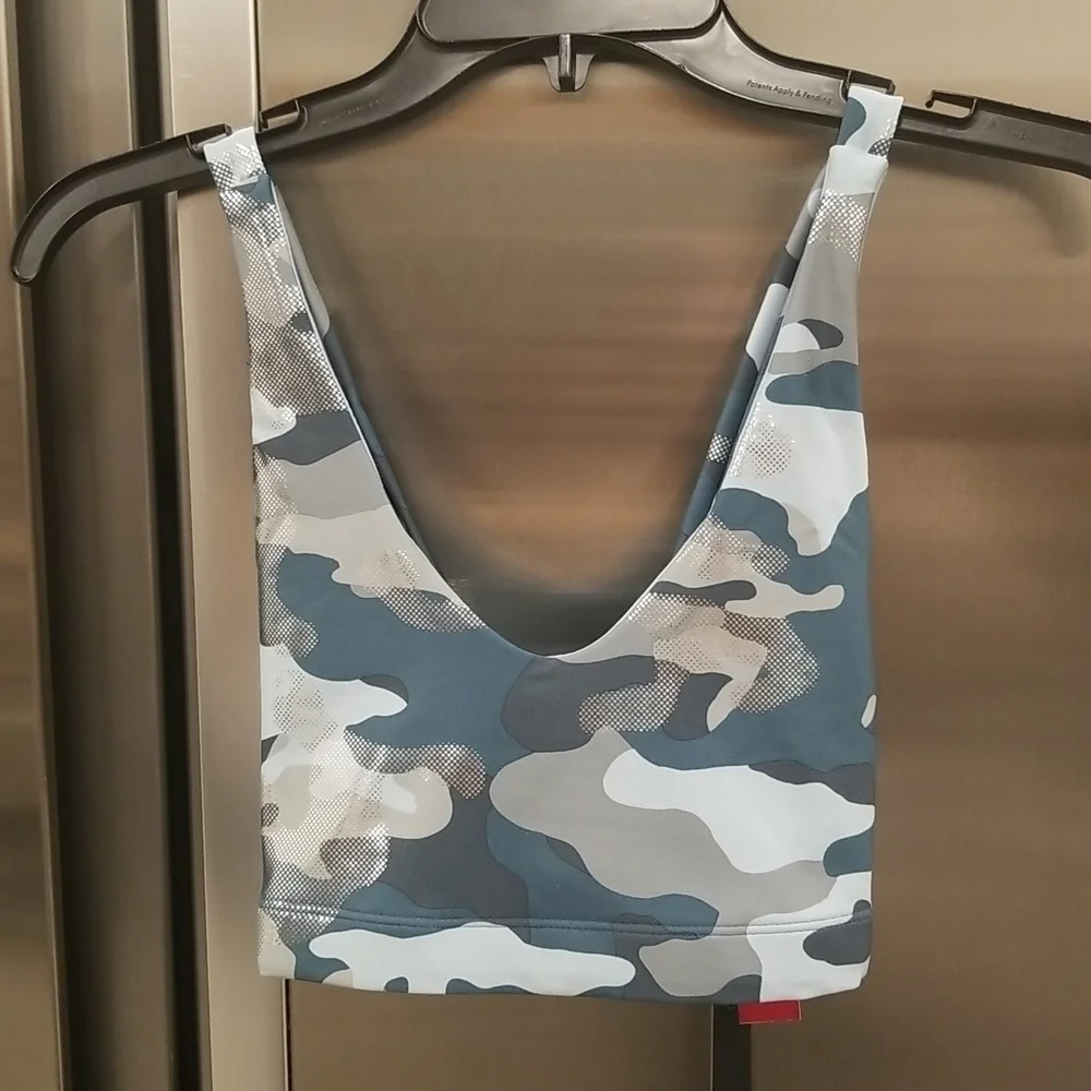 Carbon38 metallic camo